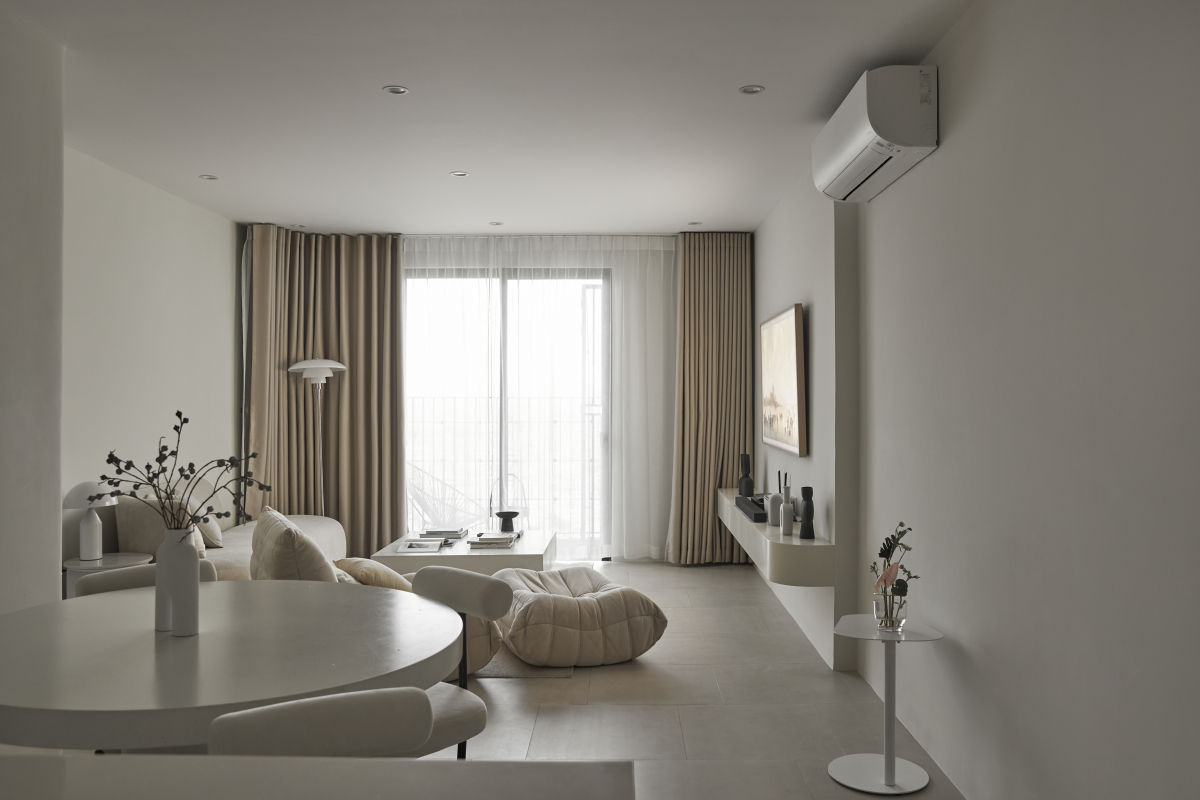 Hai lần đập bỏ để làm nhà tối giản
